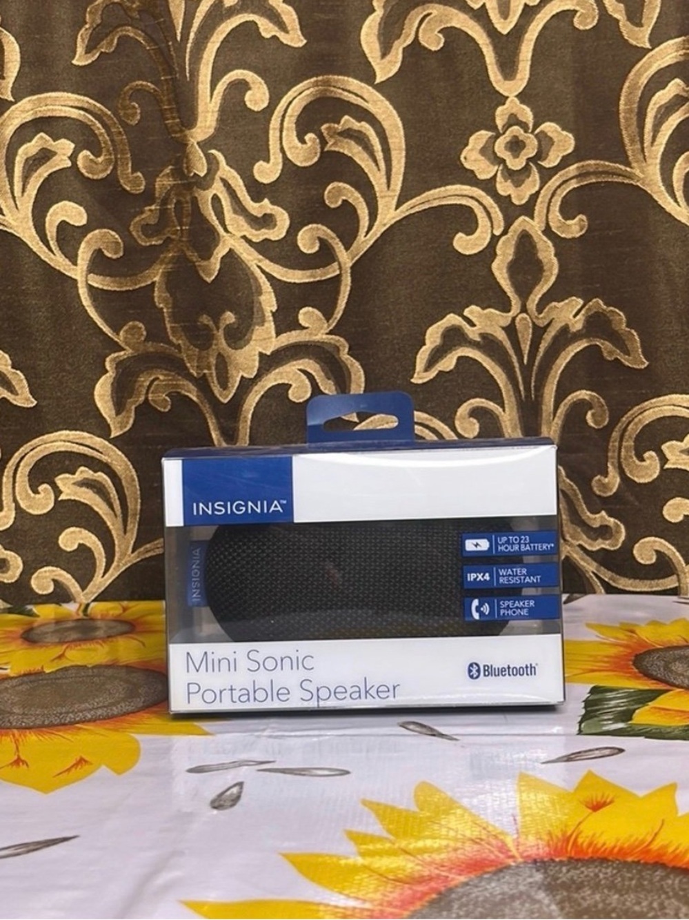Insignia Mini Sonic Portable Speaker - Black Bluetooth